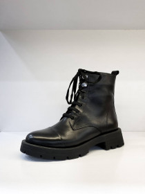 Женские осенние кожаные ботинки 30020 Mario Muzi  фото