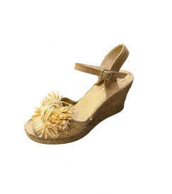 Босоножки на танкетке 31499 MEGERA фото